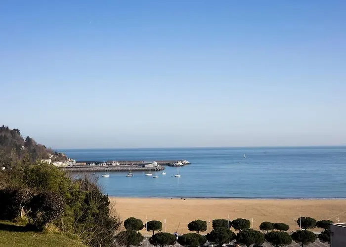 Goizut - Basquenjoy. * Hondarribia