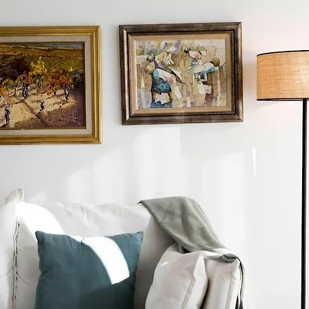 Goizut - Basquenjoy. Апартаменты Хондаррибиа